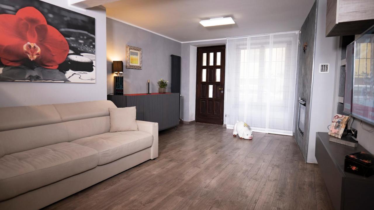 Moon'S House Villa Diano d'Alba Exterior photo